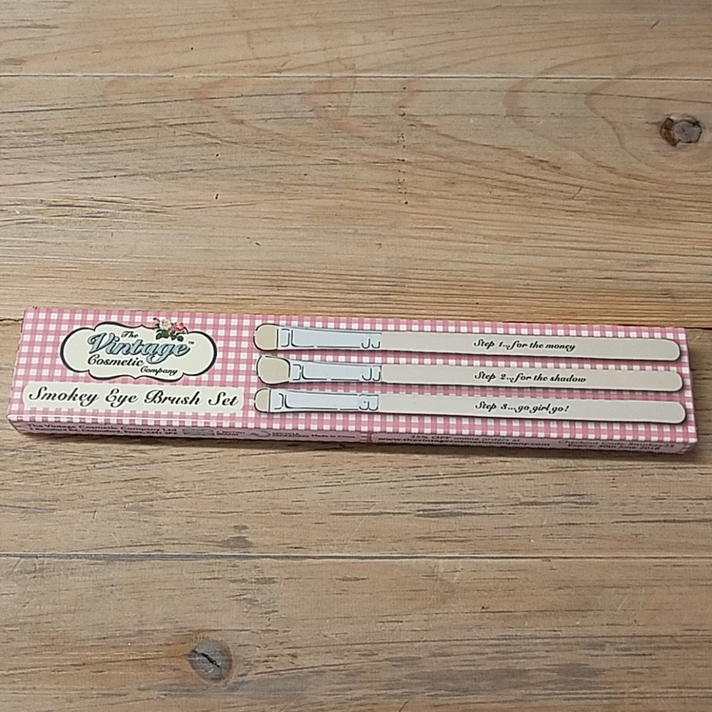 Vintage Cosmetic Brush Set